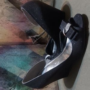 Nina Black Glitter Wedges